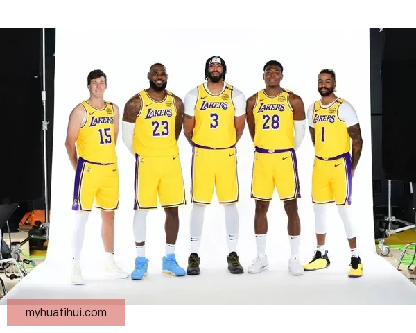 湖人超值球员里夫斯今夏吸引多队关注 或将迎来2-3年顶薪级合同